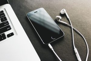 Algorithms and Taste: Revisiting Baudelaire in the Age of Streaming